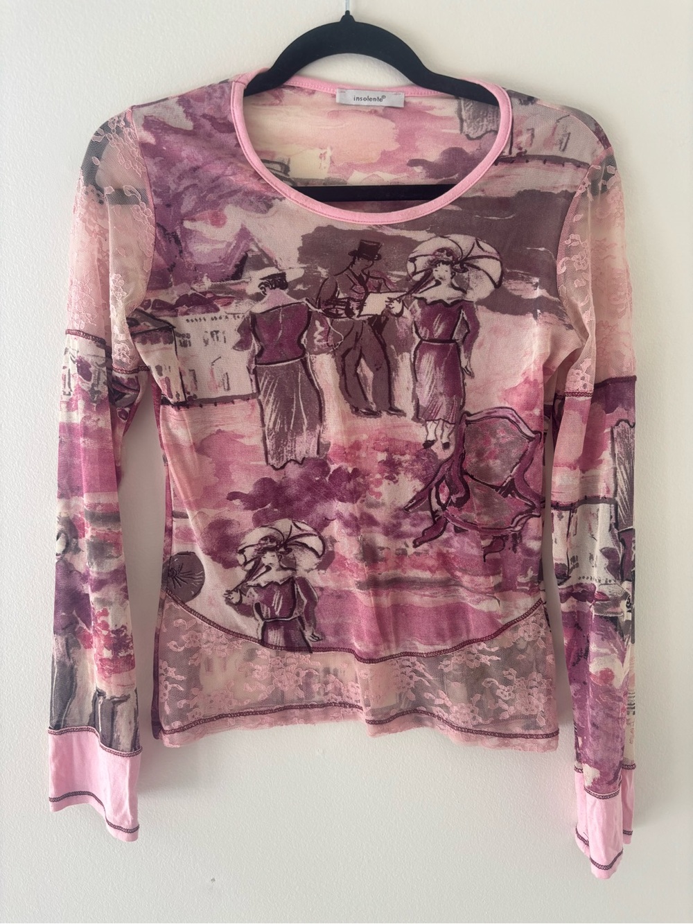 Long-Sleeve Sheer Scenic Print Top in Pink